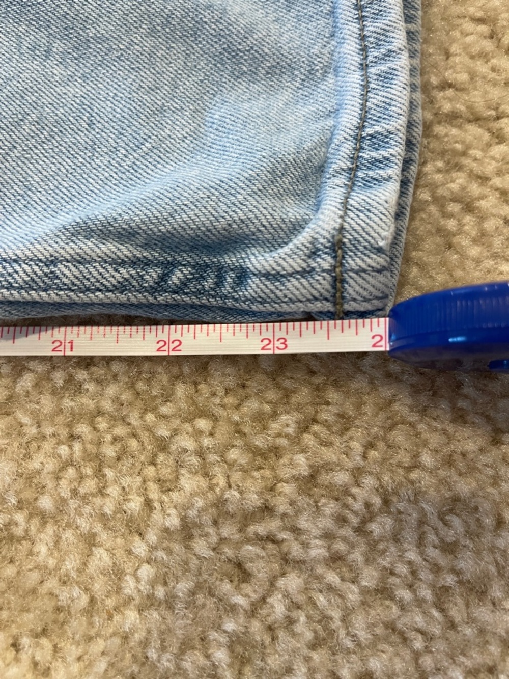 Uniqlo Light Wash Denim Jeans Size XS (fits 26-28”) - Picture 11 of 11